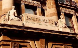 Banxico erosiona más su credibilidad